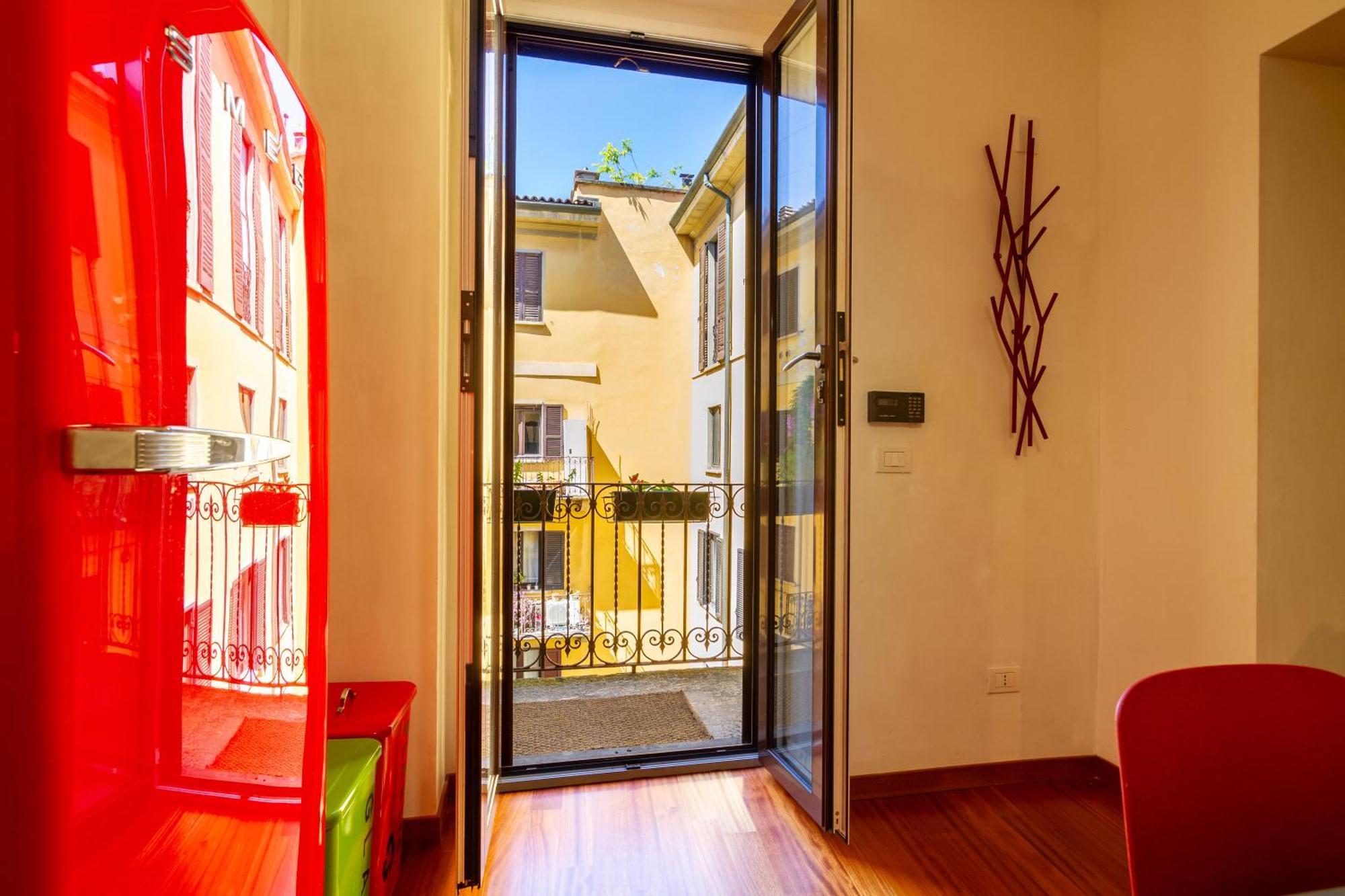 La Casa Alle Colonne - Navigliapartments Milão Exterior foto